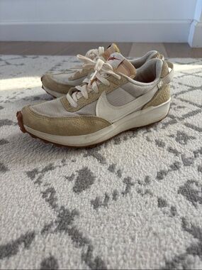 Nike Women's Cream and Tan Retro Runner Sneakers